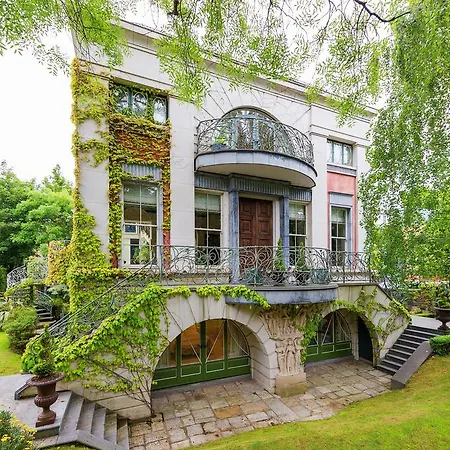 The Magical Embassy Вилла Дублин